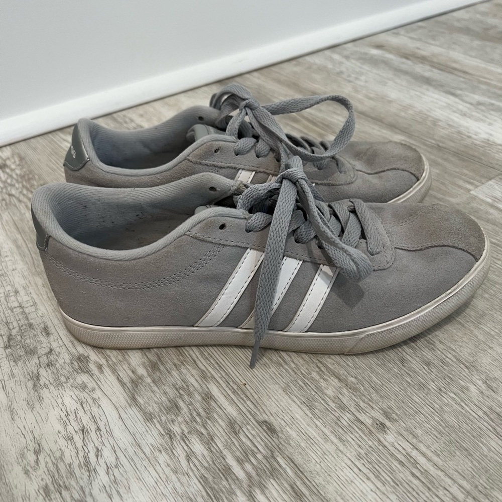 Adidas sneakers💙 FINAL PRICE